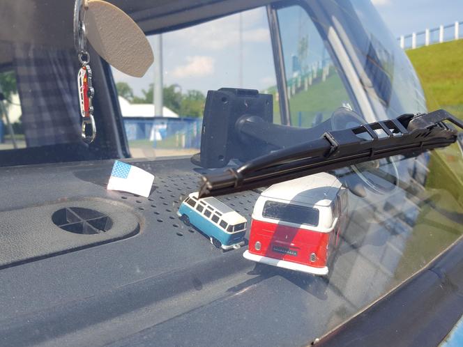 Osy kręciły kółka na stadionie żużlowym w Lesznie. Ogólnopolski zlot skuterów Osa Osieczna-Leszno 