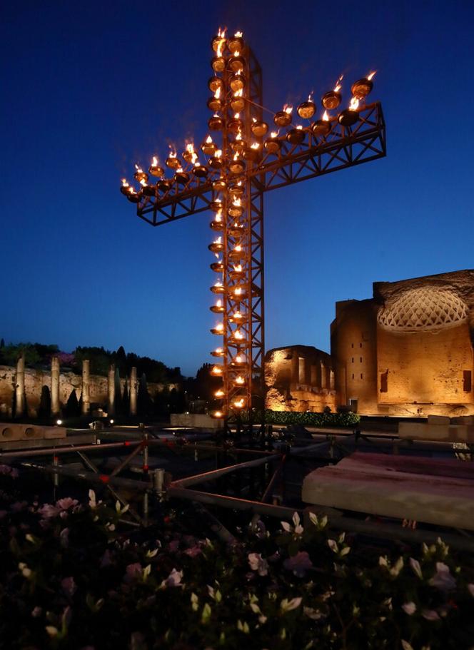 Droga Krzyżowa w Koloseum pod wielkim znakiem zapytania! Tak jeszcze nigdy nie było!