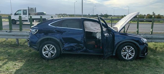 Samochód jechał pod prąd. Poważny wypadek na S5 koło Leszna