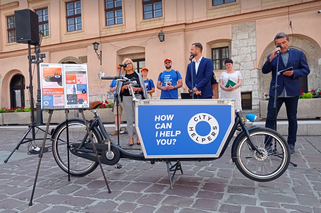 City Helpersi pomogą turystom przyjeżdżającym do Krakowa