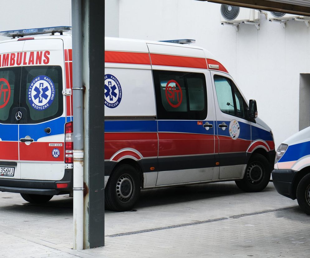 Wzywał karetkę, pomocy nie doczekał. Pacjent nie żyje, dyspozytor z zarzutami