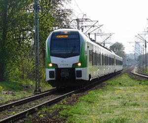 Tragedia w Ząbkach. Nie żyje pieszy. Wtargnął na tory w niedozwolonym miejscu