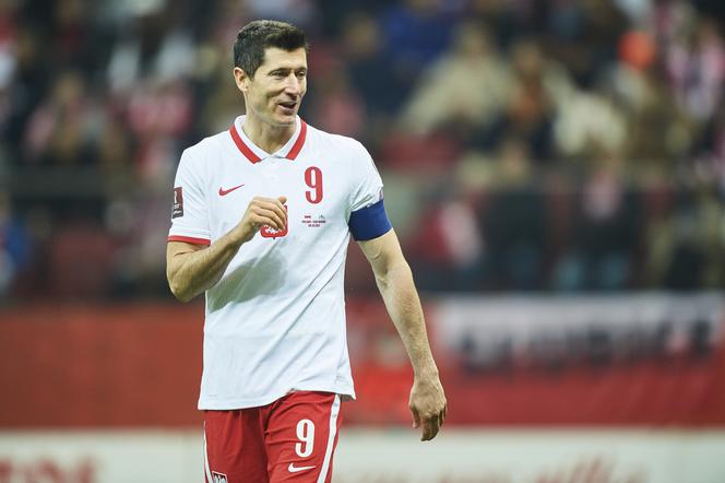 Robert Lewandowski tuż po meczu zwrócił się do kibiców. Piękne słowa po awansie 