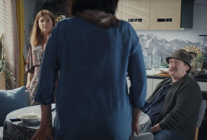 M jak miłość odc. 1869. Haneczka (Elżbieta Firek), stryj Jędrzej Gutowski (Piotr Majerczyk), Marysia (Małgorzata Pieńkowska)