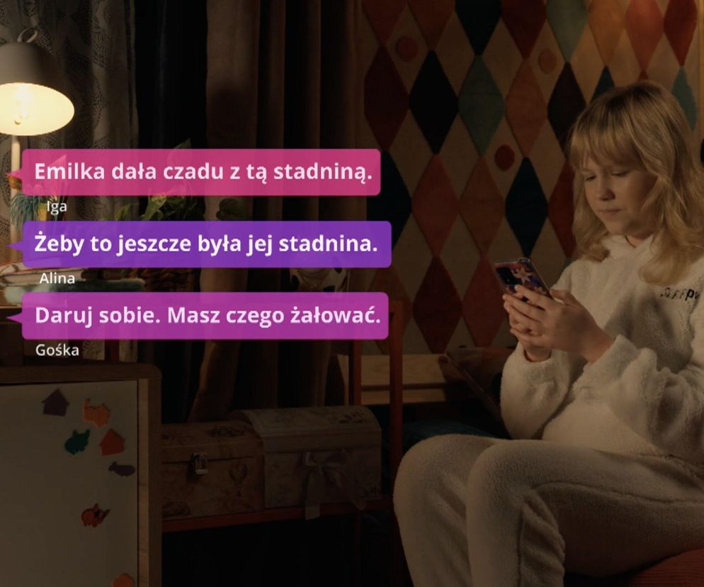 Barwy szczęścia, odcinek 3195: Emilka dzięki Józefinie wygra wojnę z Aliną! Stanie się gwiazdą wśród koleżanek - ZDJĘCIA