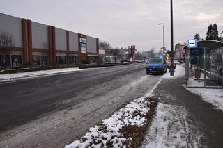 ​Nie żyje bezdomny mężczyzna. Zmarł na przystanku autobusowym w Lesznie