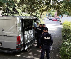 Ukradł nóż i zaźgał człowieka. Dariusz J. usłyszał zarzuty