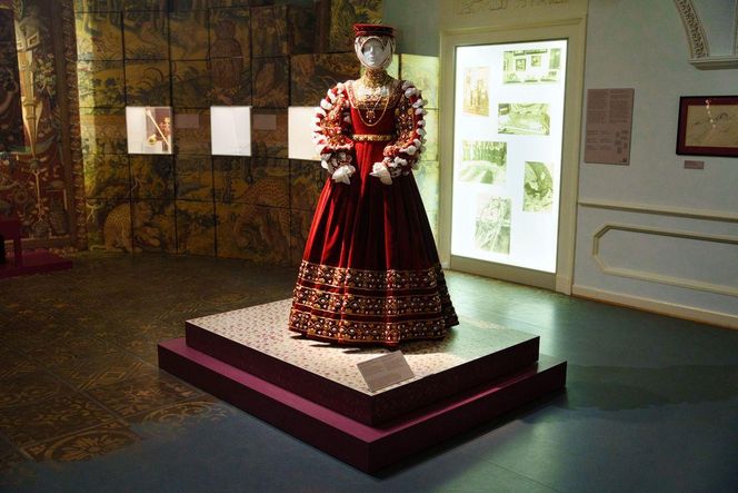 Wersal województwa łódzkiego. W tej barokowej rezydencji kręcono Akademię Pana Kleksa