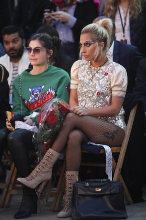 Pokaz Tommy Hilfiger wiosna 2017 Lady Gaga