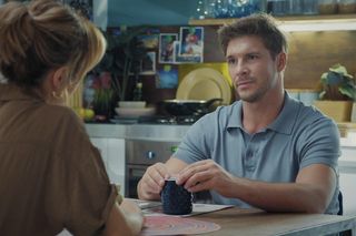 M jak miłość, odcinek 1841: Marcin wyzna Kamie, że ma wobec Martyny dług. Spłaci go, gdy napadnie ją Robert? - ZDJĘCIA 