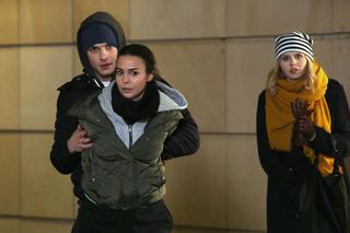 Barwy szczęścia odc. 1460. Iwona (Izabela Zwierzyńska), Lara (Malwina Turek), Paweł (Mateusz Rzeźniczak)