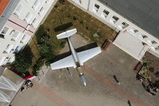 Iskra dostała nowe życie. We Wrocławiu odnowili słynny wojskowy samolot, można go oglądać