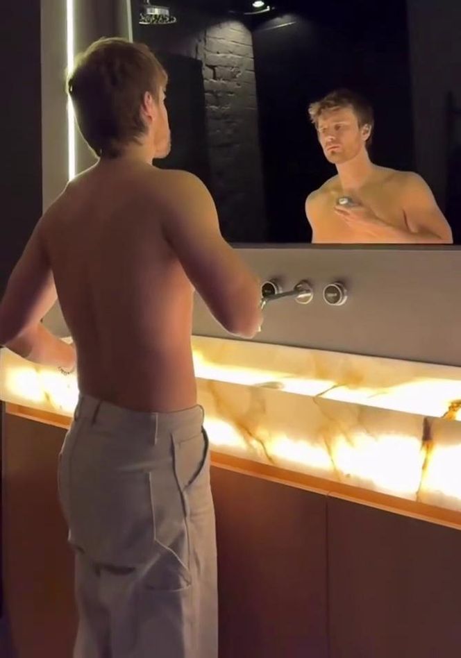 Maciej Musiał kipi seksem