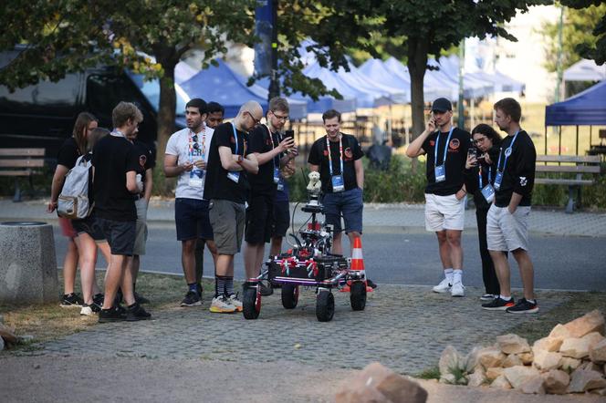 10. edycja zawodów łazików marsjańskich European Rover Challenge na terenie Akademii Górniczo-Hutniczej w Krakowie