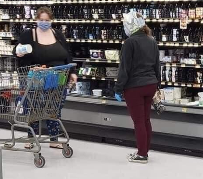 Najśmieszniejsze maseczki chroniące przed koronawirusem