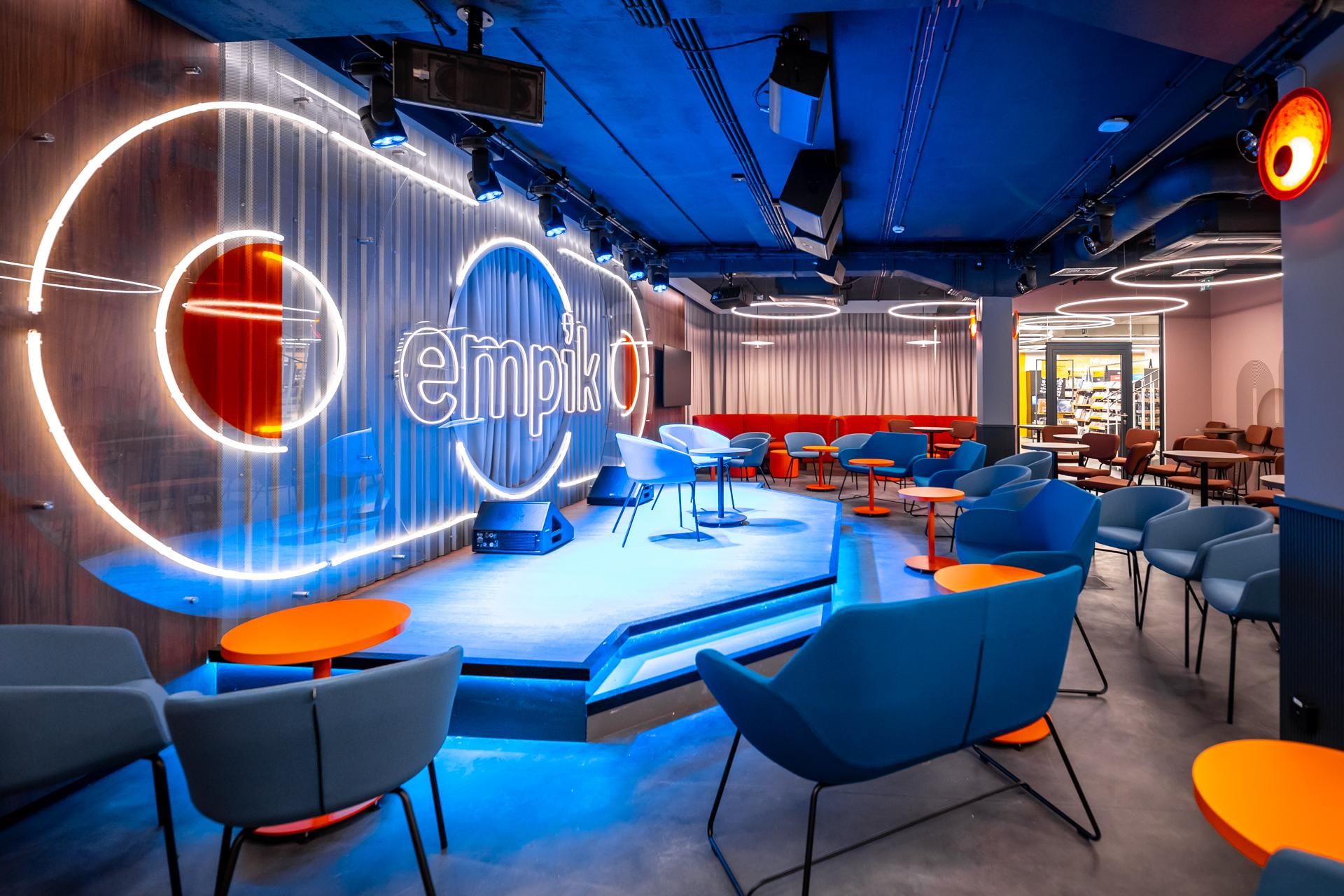 Wnętrza odnowionej "Cepelii" w Warszawie