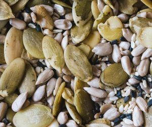 3 najzdrowsze nasiona, które zamienią danie w bombę odżywczą. Włącz je do menu