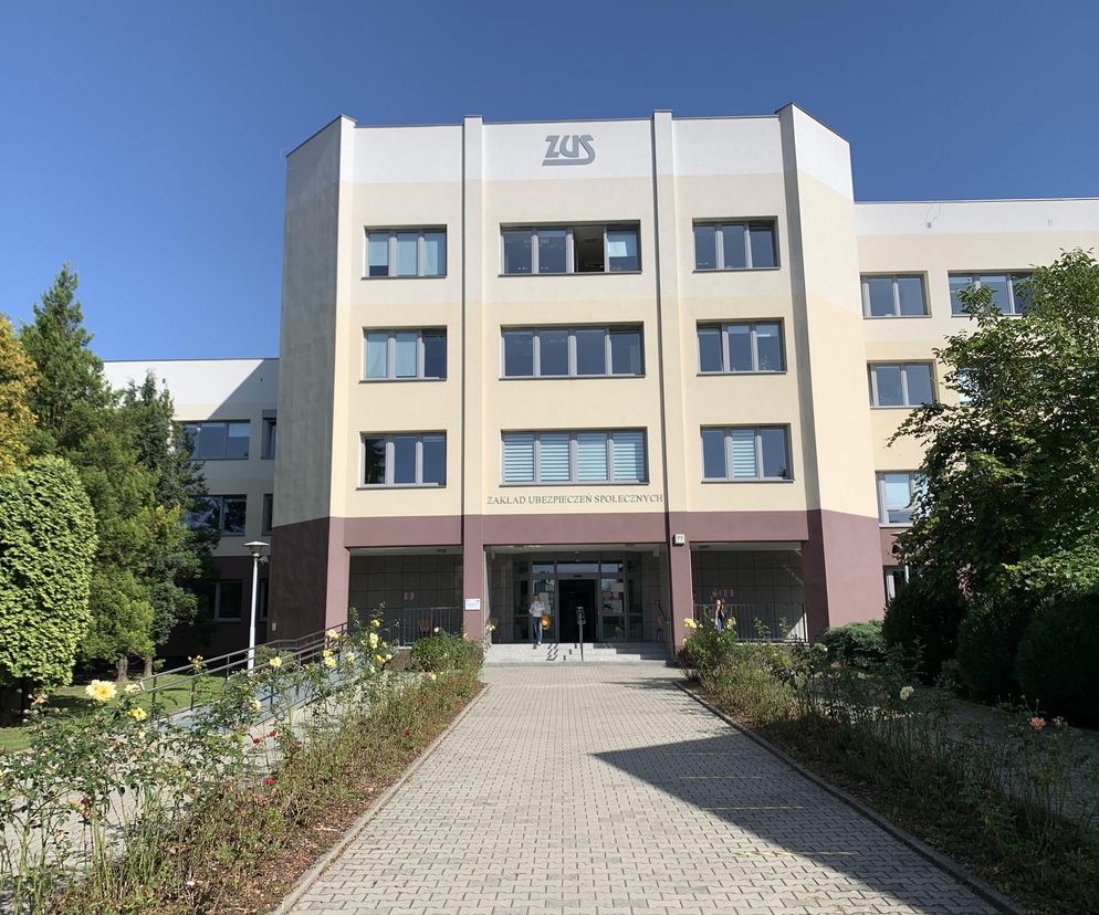 Uczniowie i studenci nie zapomnijcie o ważnym zaświadczeniu. Przypomina ZUS
