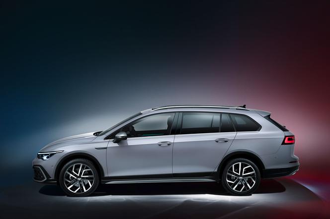 (2021) Volkswagen Golf Variant Alltrack