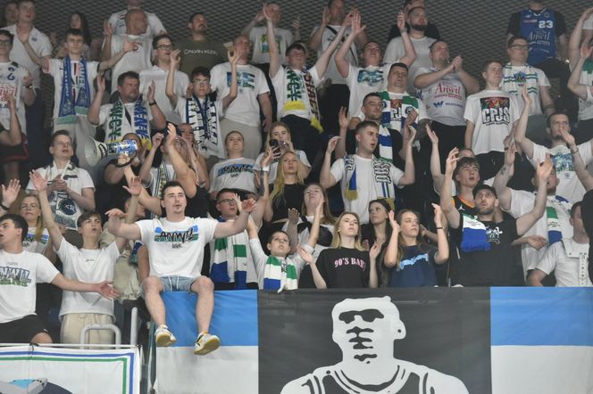 Arriva Polski Cukier Toruń - Anwil Włocławek, zdjęcia kibiców i zawodników z 4. meczu fazy play-off Orlen Basket Ligi