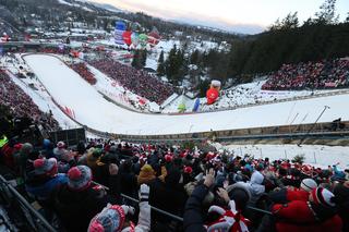 Kibice na Wielkiej Krokwi podczas Pucharu Świata w skokach narciarskich 2023