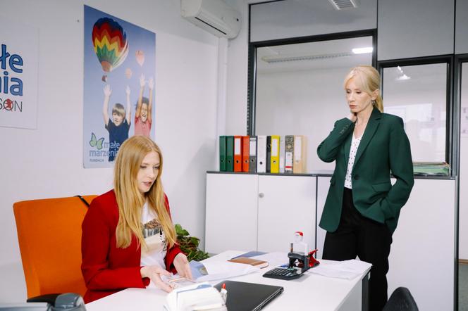 Na Wspólnej odc. 3444. Elżbieta (Paulina Chapko), Ewa (Ewa Gawryluk)