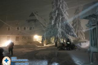 Wyczerpani i zmarznięci turyści utknęli pod Złomistym Wierchem. Ratownicy ostrzegają przed kapuścianymi górami