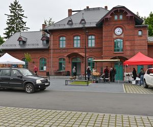Dworzec w Leśnej po remoncie 