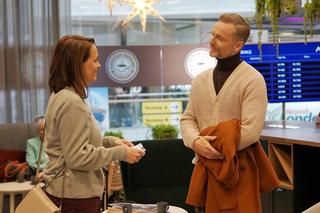 Pierwsza miłość, odcinek 3594: Laura (Katarzyna Maciąg), Adam (Krystian Wieczorek)