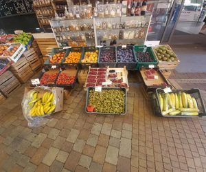 Jesień wkracza na targowiska w Rzeszowie. Kupisz już grzyby, dynie, orzechy i inne przysmaki!