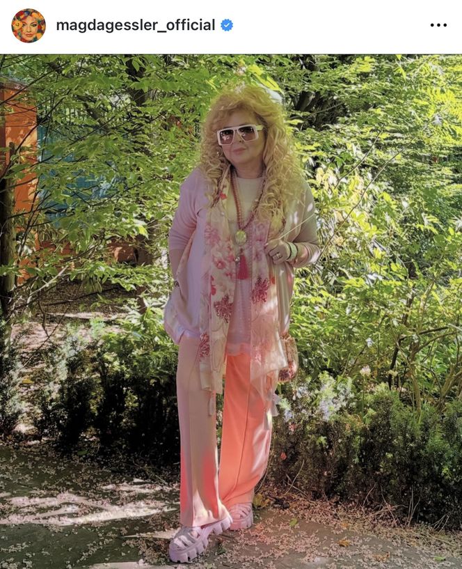 Magda Gessler w luksusowych sandałach ukrywa haluksy