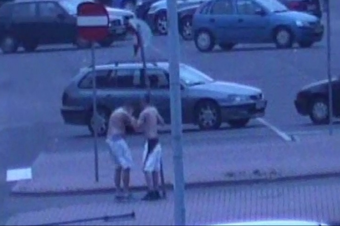 Dwóch pijanych wandali w Śródmieściu Gdańska zatrzymała policja.