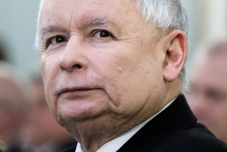 Ksiądz od Kaczyńskiego przerywa milczenie. Sprytny ruch duchownego