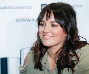 Ewa Farna lubi włosowe eksperymenty. Tak się zmieniała jej fryzura