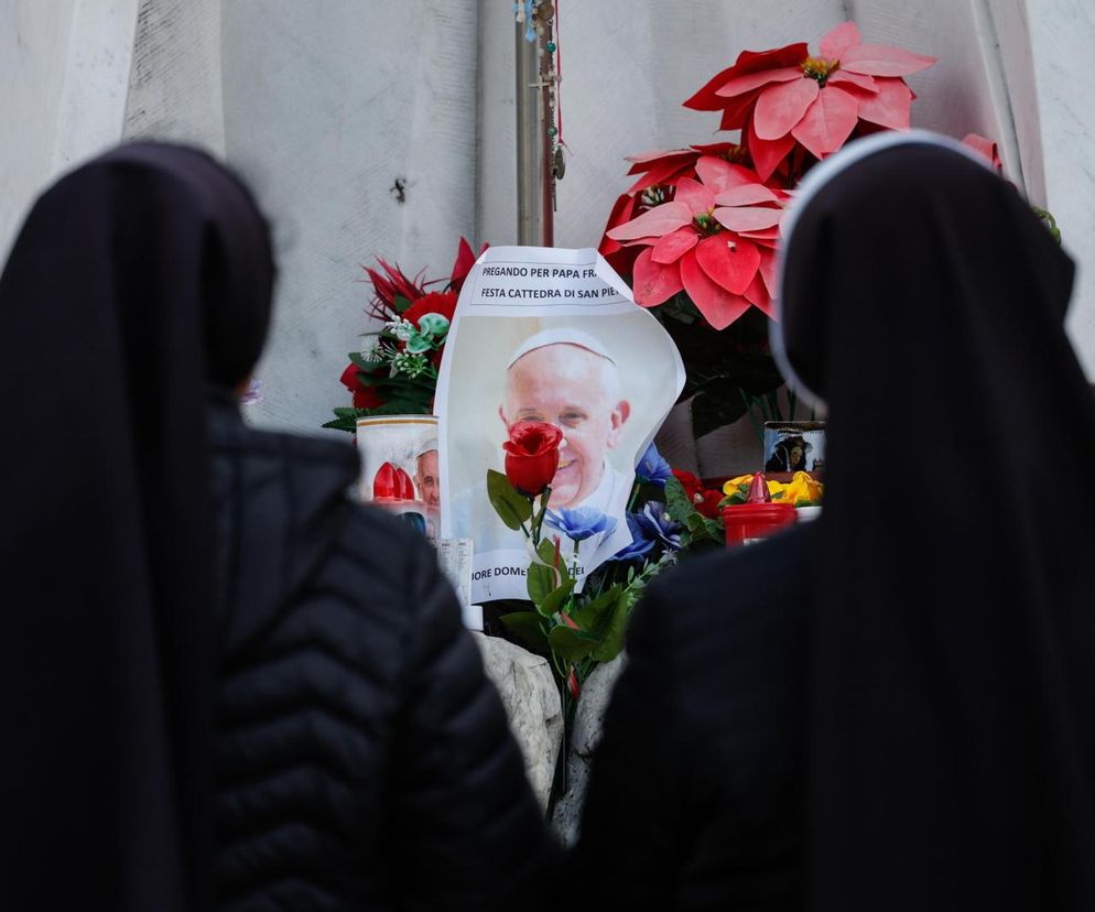 Papież Franciszek w klinice Gemelli. Wierni się modlą