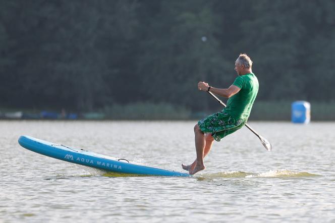Poseł Poncyljusz szaleje w Olsztynie na SUPie