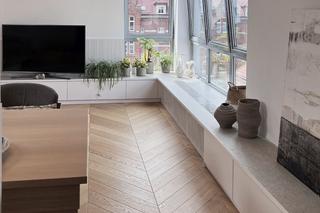 Klimatyczne poddasze w stylu japandi