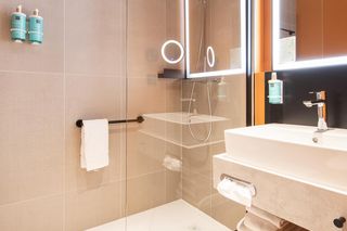 Novotel Warszawa Centrum ocieka luksusem. Tak kultowy hotel wygląda po remoncie!