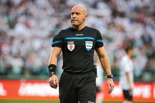 Szymon Marciniak nie mógł spać. Przykra decyzja, chodzi o udział w Euro