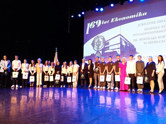 Ekonomik ma już 100 lat
