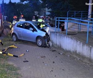 Mikołów. Stracił panowanie i wjechał w budynek poczty