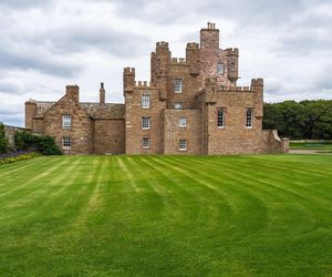 Schowają upadłego księcia w nawiedzonym zamczysku! Duchy to codzienność