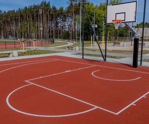 Boisko z certyfikatem FIFA, strzelnca, korty tenisowe. Akademickie Centrum Sportu będzie otwarte. Biegusiem!