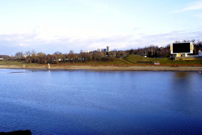 Napełnianie jeziora Malta wodą