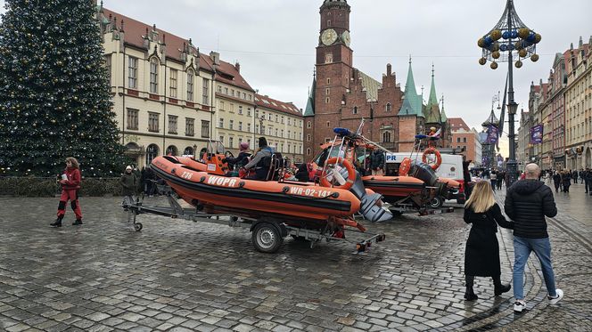 Wrocław gra z WOŚP 2025. „Ta akcja nas wszystkich jednoczy” [ZDJĘCIA]