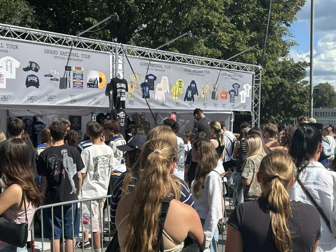 Ceny merchu na koncercie Kendricka Lamara. Tyle trzeba zapłacić za koszulki, bluzy i inne gadżety