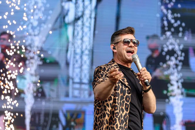 Śląska Scena Letnia na promenadzie przy Stadionie Śląskim w Chorzowie