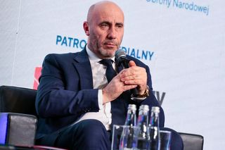  Adam Leszkiewicz nowym prezesem PGZ. Kim jest następca Trofiniaka?  Lead: