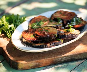 Bakłażan - jak go smażyć i piec? Co zrobić z bakłażana?