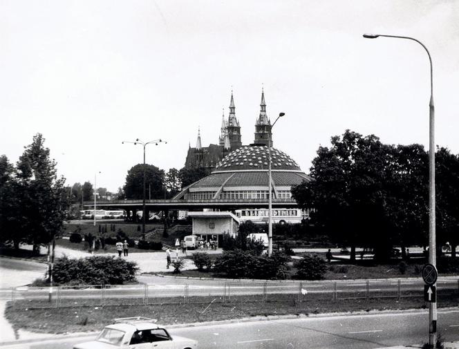 Dworzec autobusowy w Kielcach ma 40 lat! Zobacz jak się zmieniał